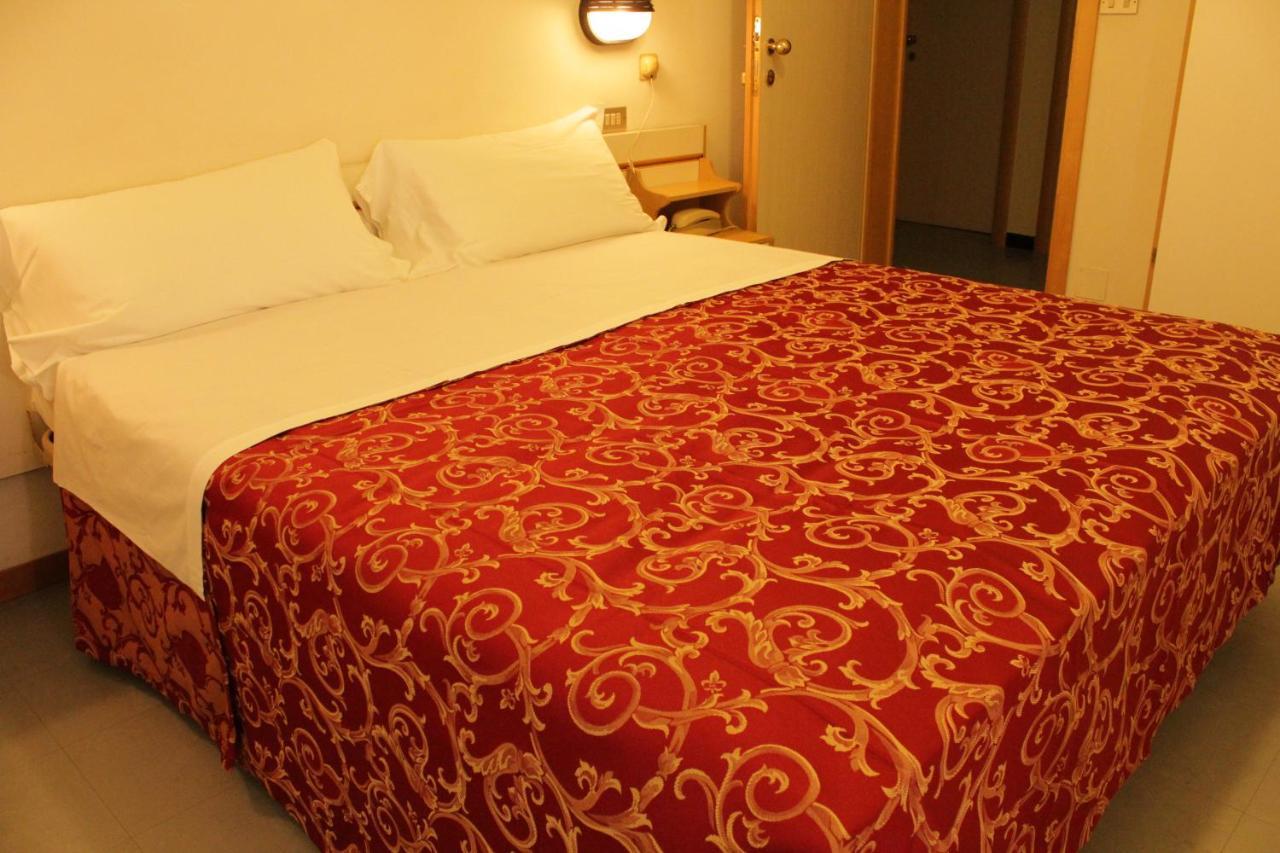 Hotel Clara Riccione Ngoại thất bức ảnh