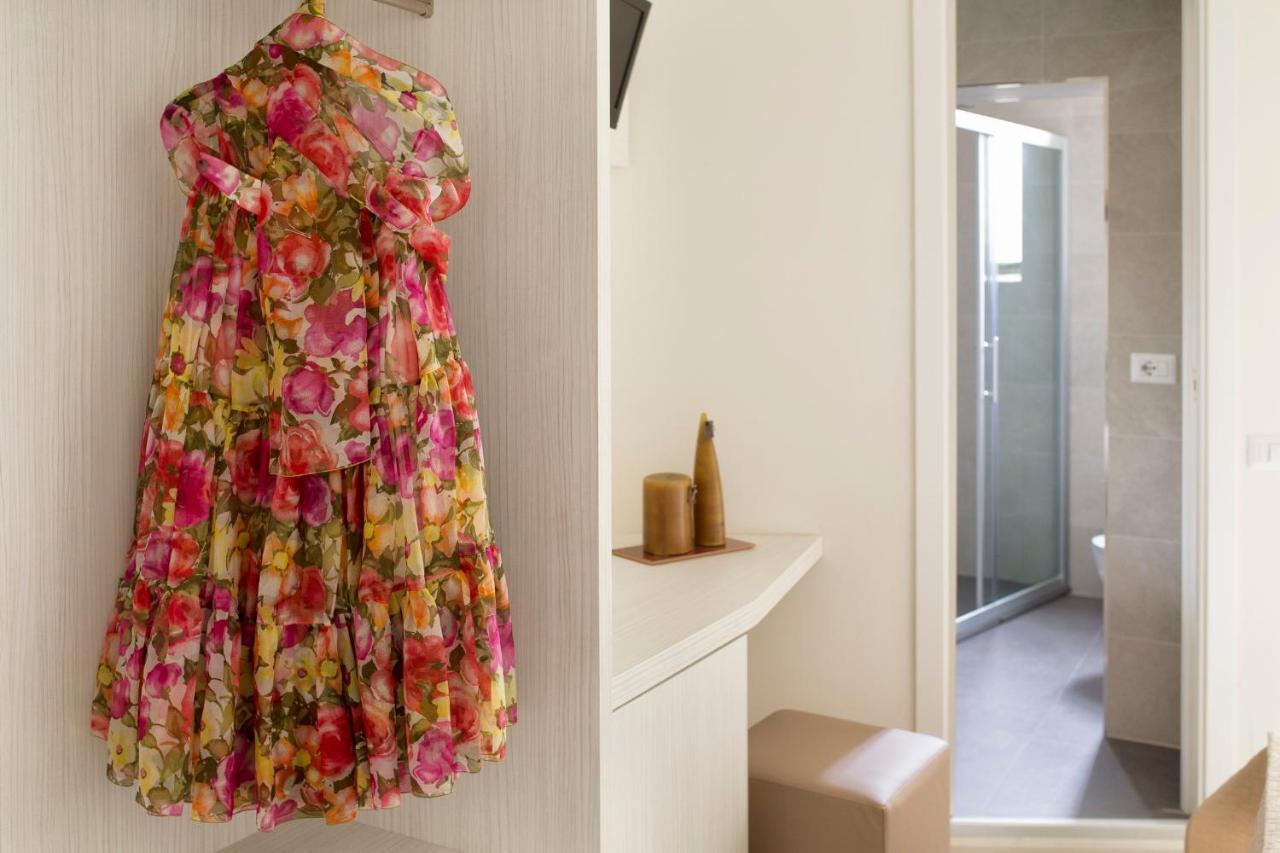 Hotel Clara Riccione Ngoại thất bức ảnh