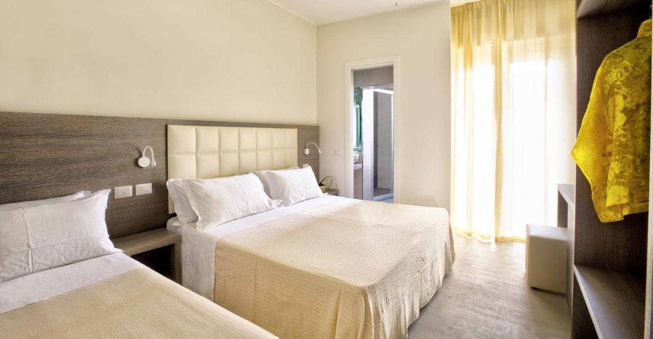 Hotel Clara Riccione Ngoại thất bức ảnh
